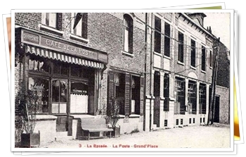Cafe de la poste 1.jpg